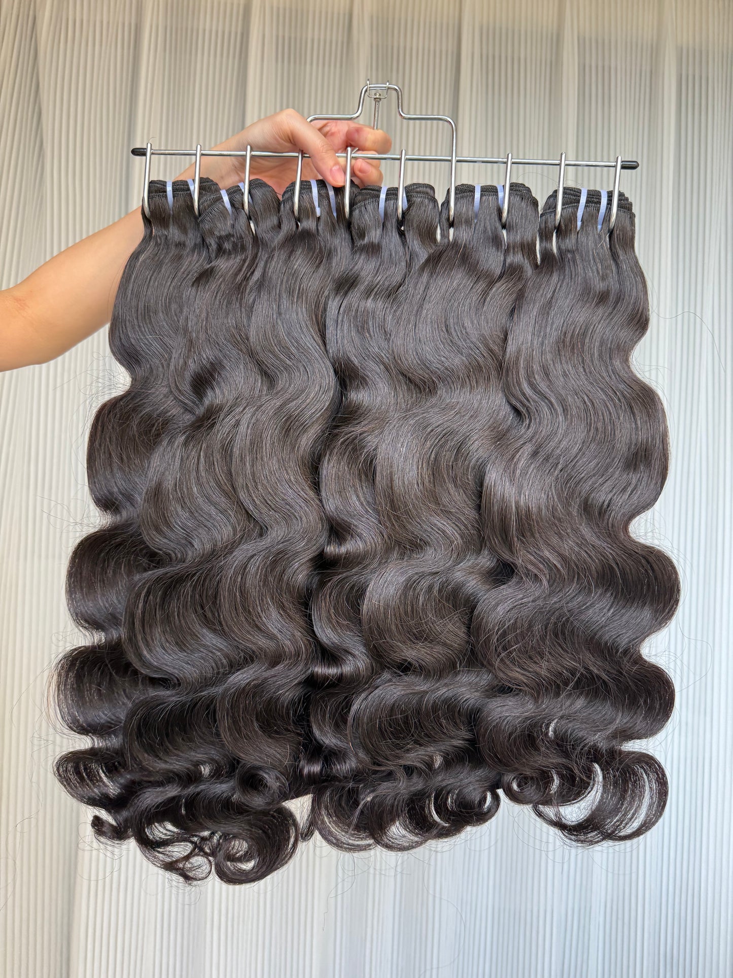 Body wave bundles One donor single donor bundles only pick young girl hair unprocessed hair
